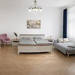 Apartment Stefanik Apartment- Old Town