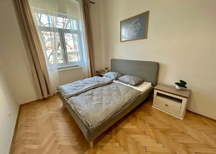 Daire Stefanik Apartment- Old Town Bratislava