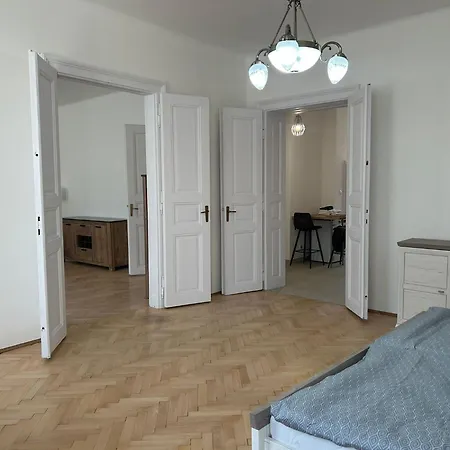 štefánik Apartment- Old Town